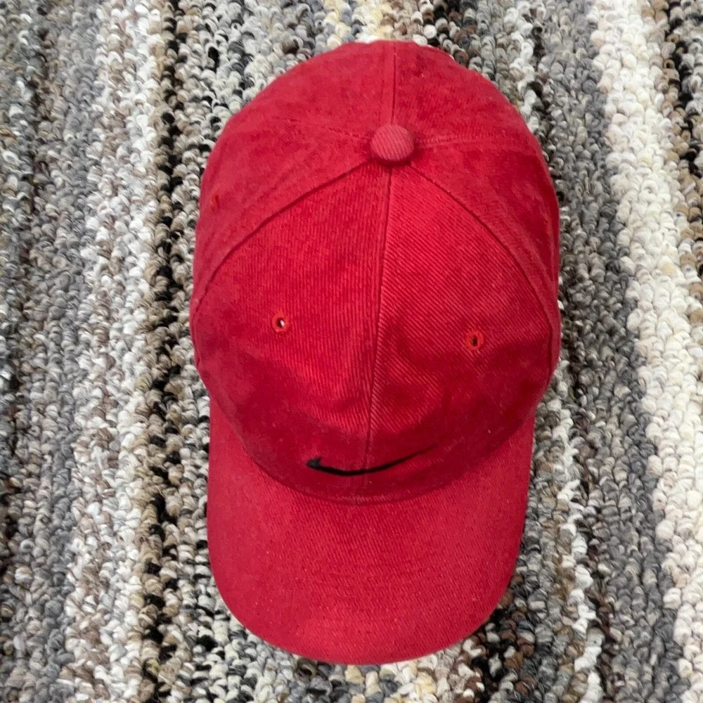 Vintage Y2K Nike Hat Cap Snapback Red Black‎ Center Swoosh Grunge Faded 2000s